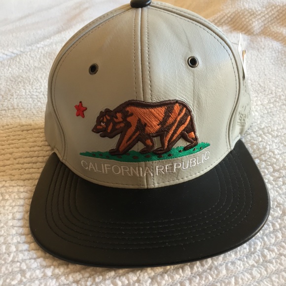 Other - California Republic Faux Leather SnapBack OS